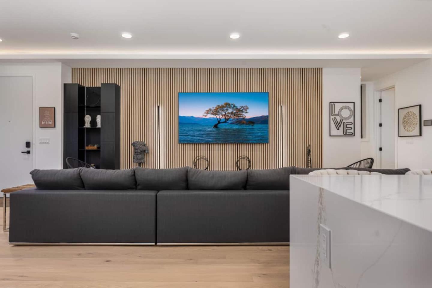 Ultra Modern Luxury - New Construction 4 Bedrooms Chicago