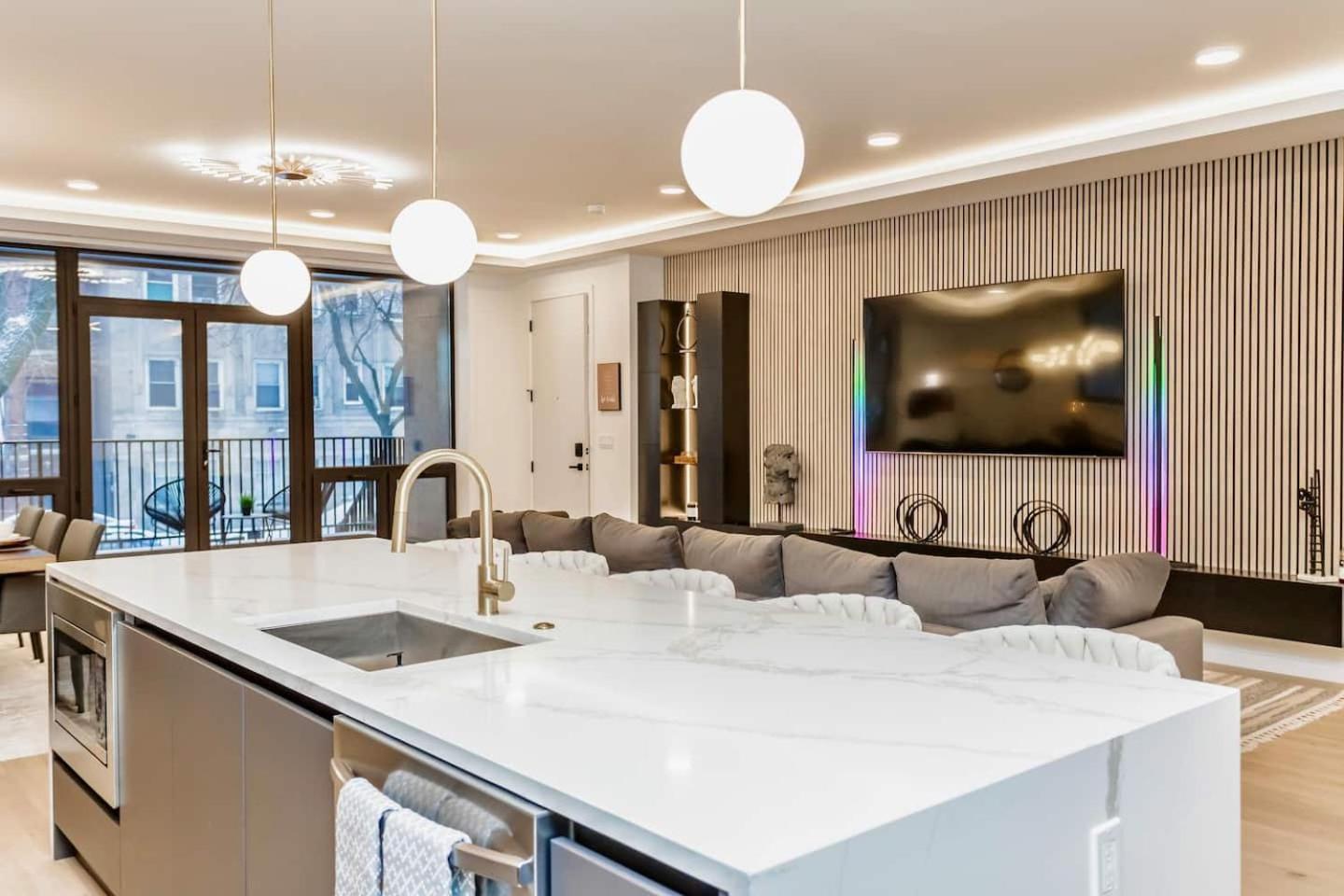 Ultra Modern Luxury - New Construction 4 Bedrooms *