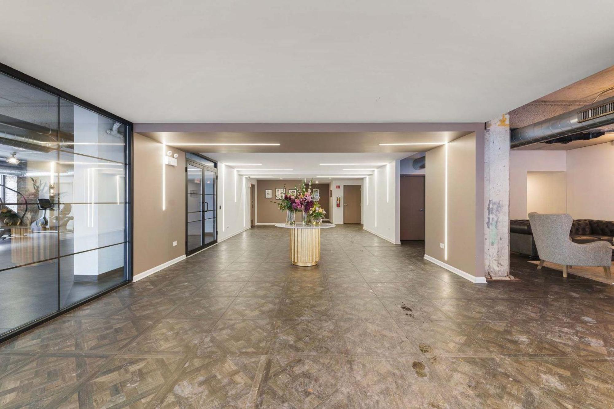 Spacious 3br Urban Getaway W Gym * Chicago