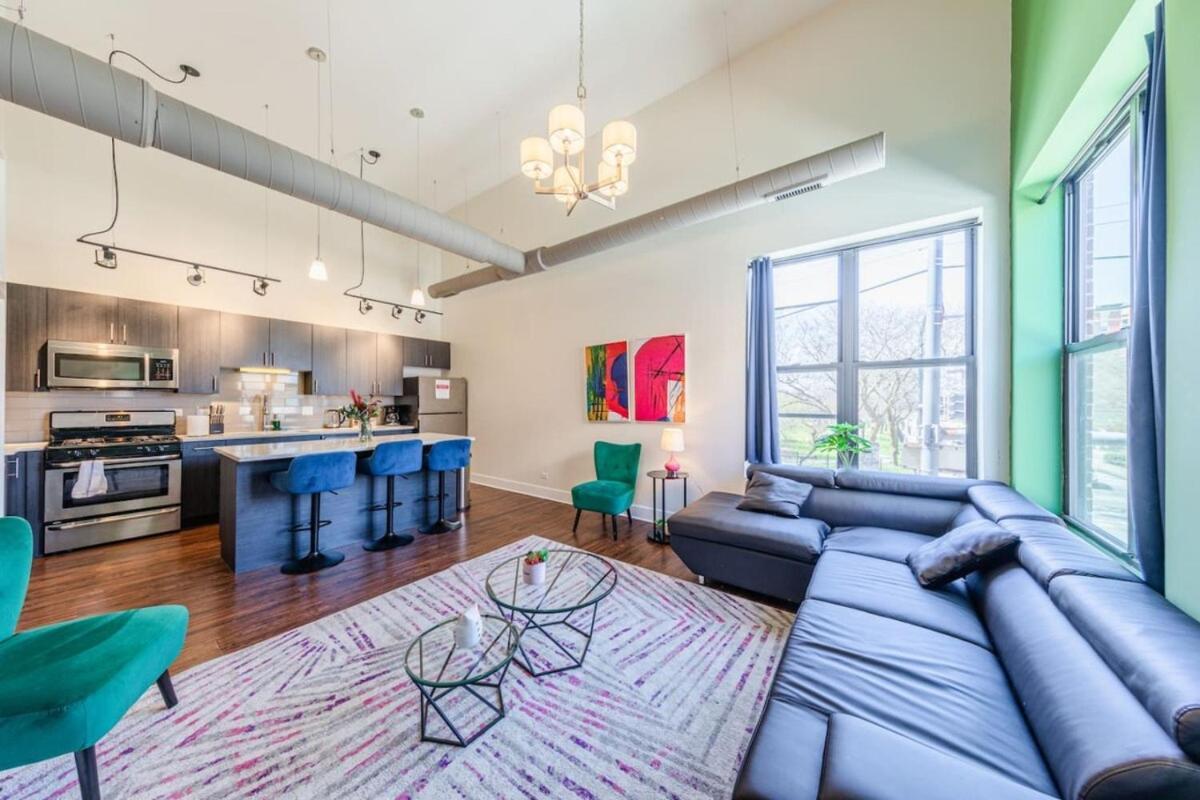 420-friendly 3br Oasis Near Uic, Mccormick Place 2001 S State St - 2i * Chicago