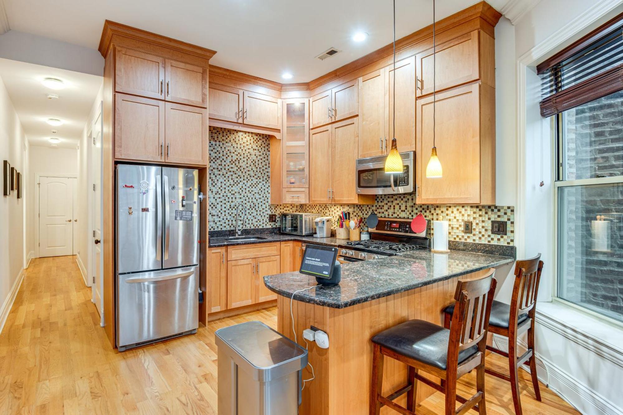 6 Mi To Dtwn Dog-friendly Gem With Hot Tub!