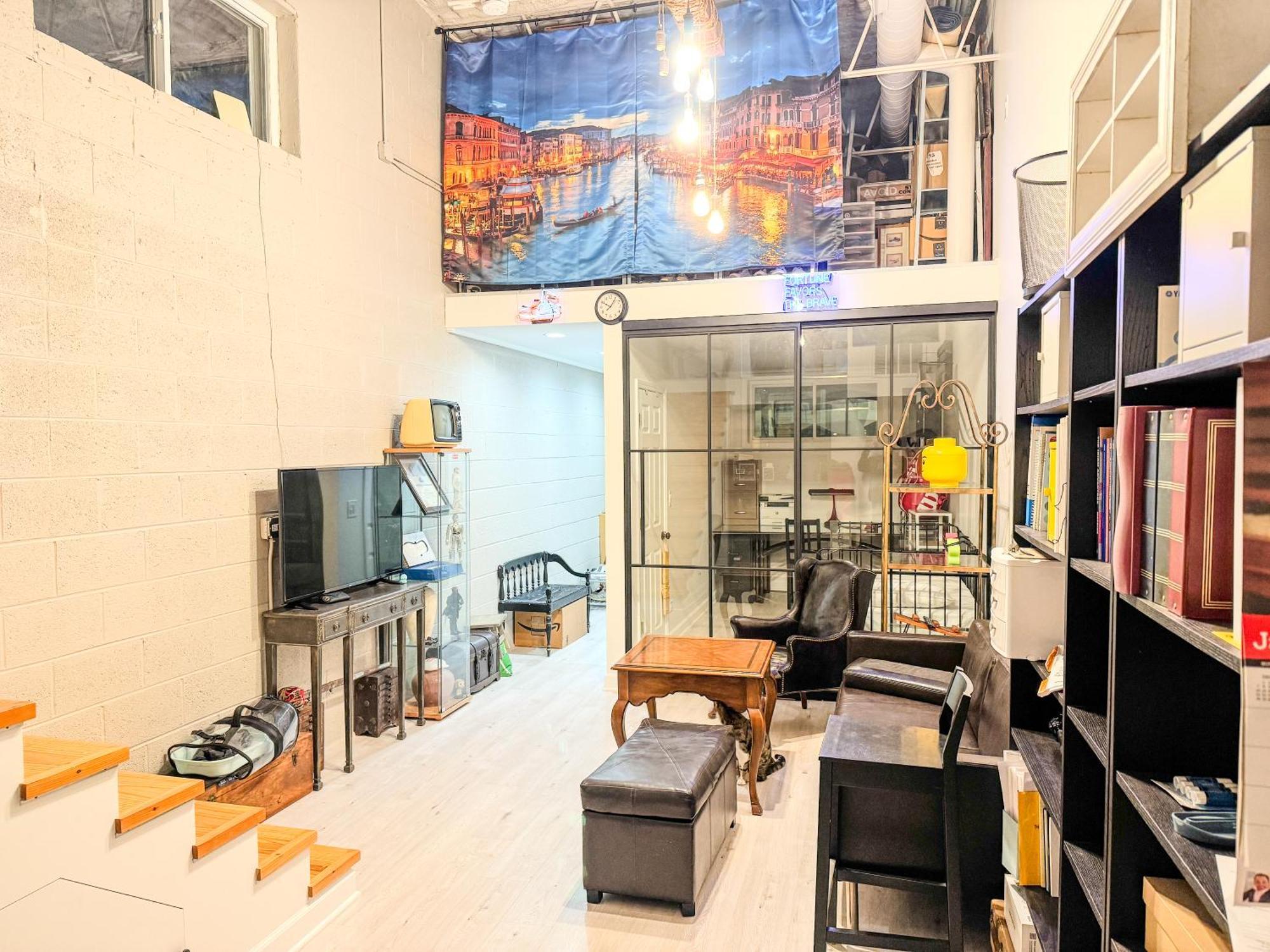 Apartment Comfort West Urban Loft House *