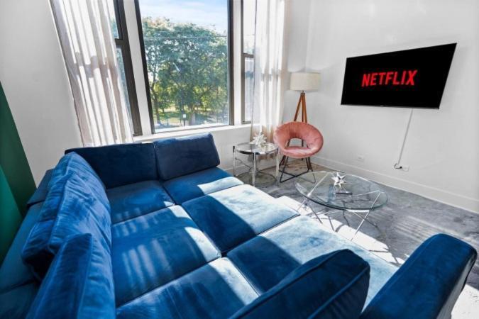 Apartment Spacious 3br Retreat Near Mccormick Place 2001 S State St 2a