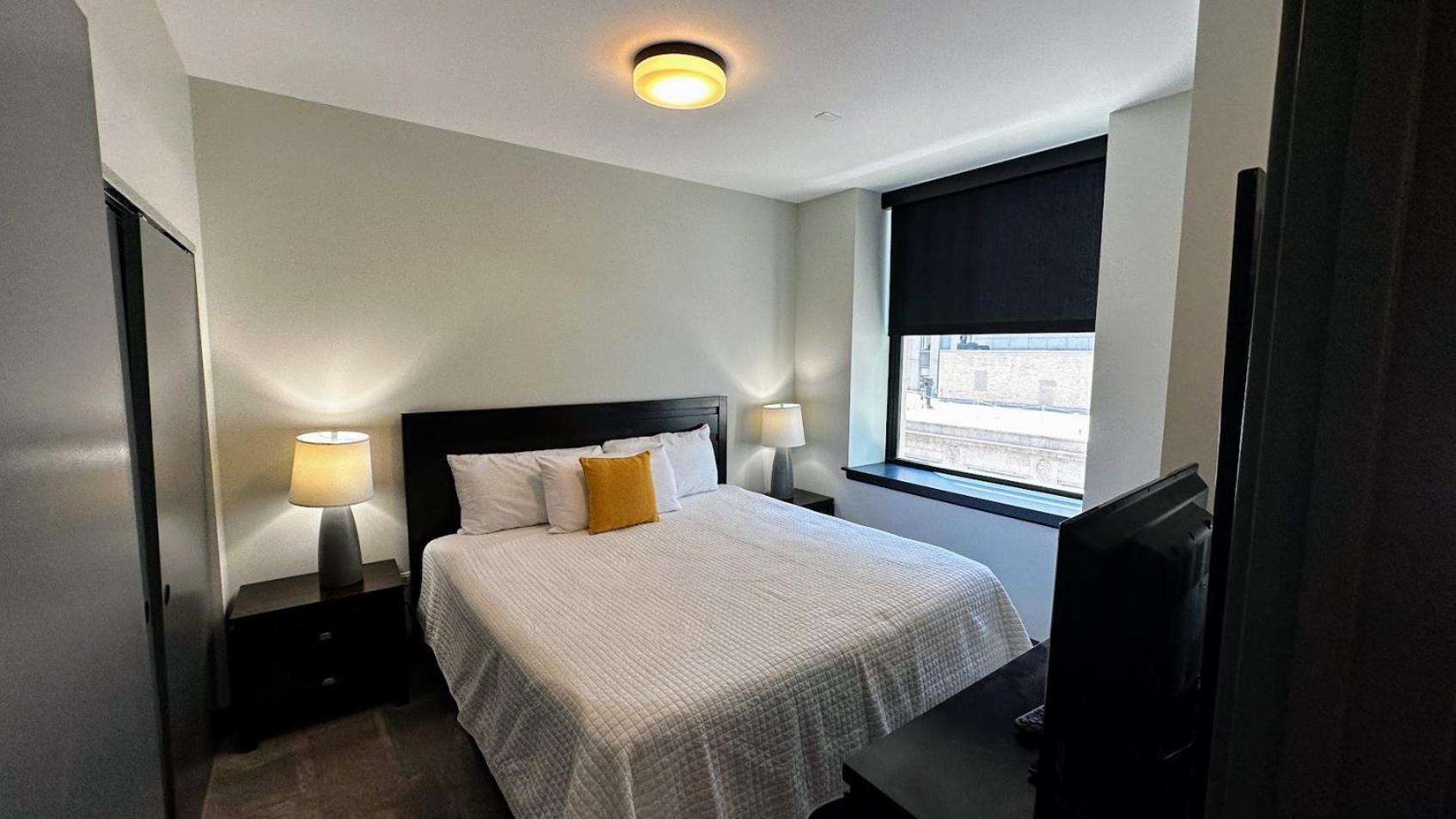 Apartment Millennium On Lasalle Chicago