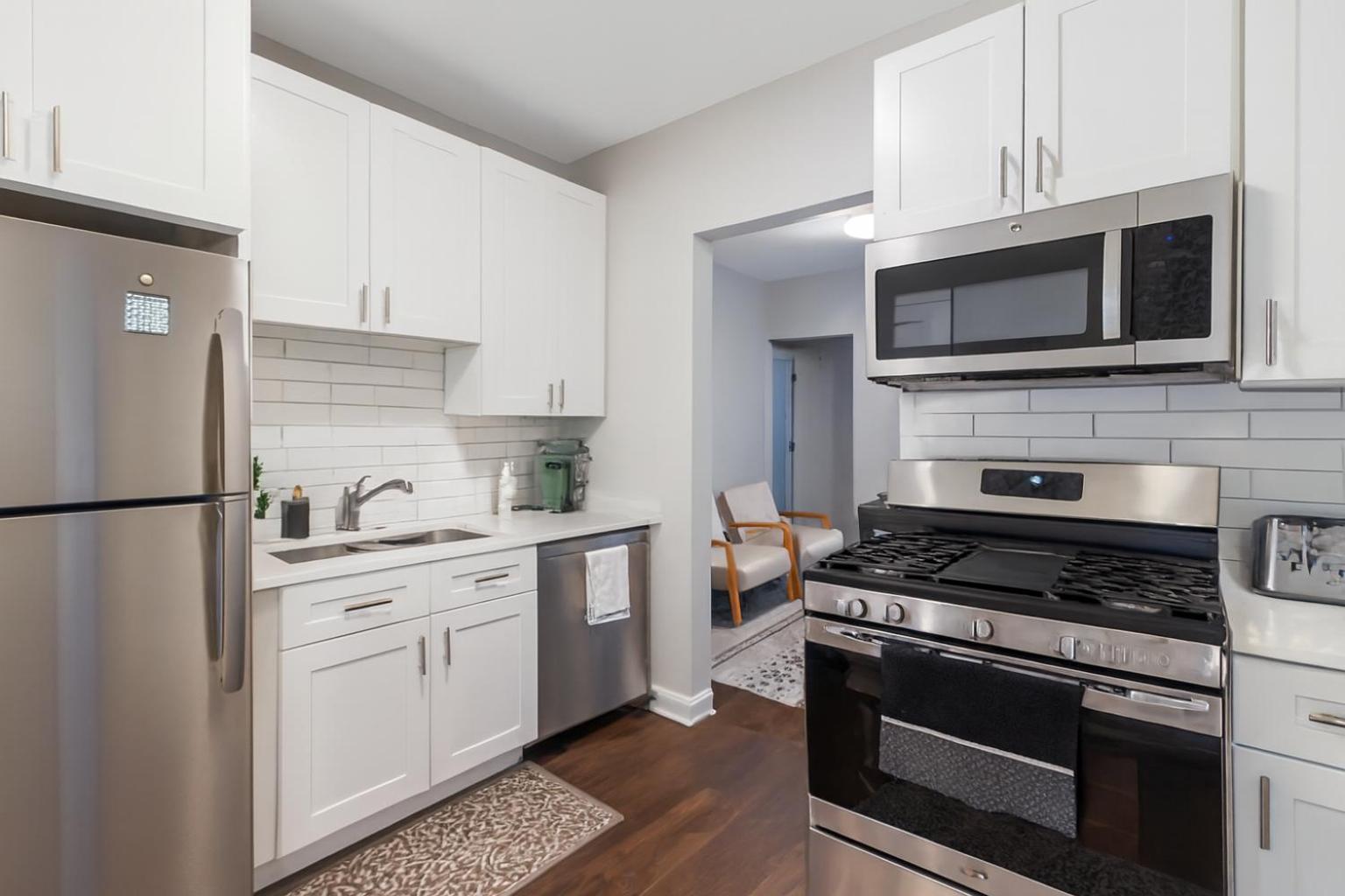 Apartment Charming 2br Near Cafes, Park & Cta Chicago