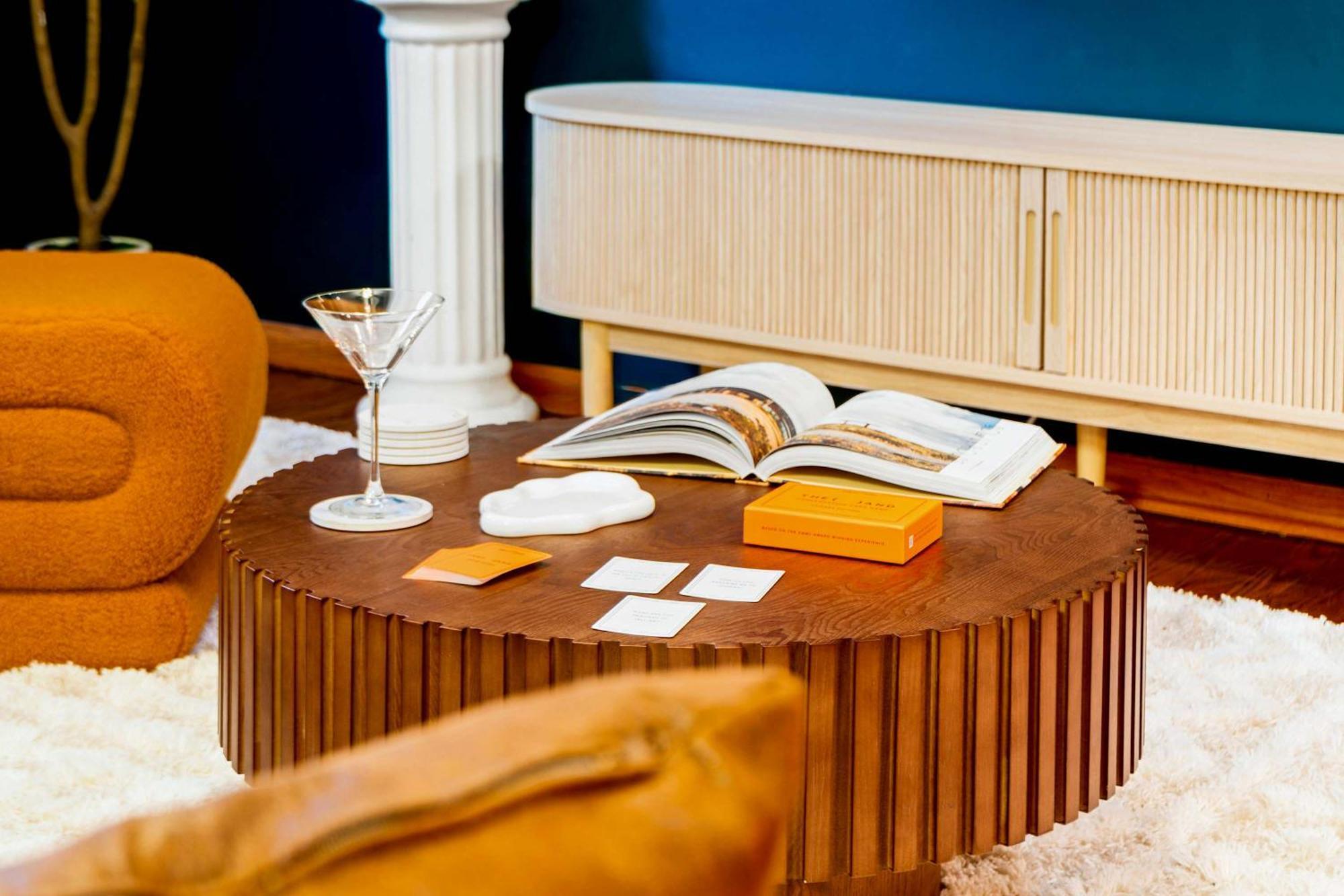 Pool Table, Pingpong, Arcade, 2-car Parking, 3 Floors Apartment