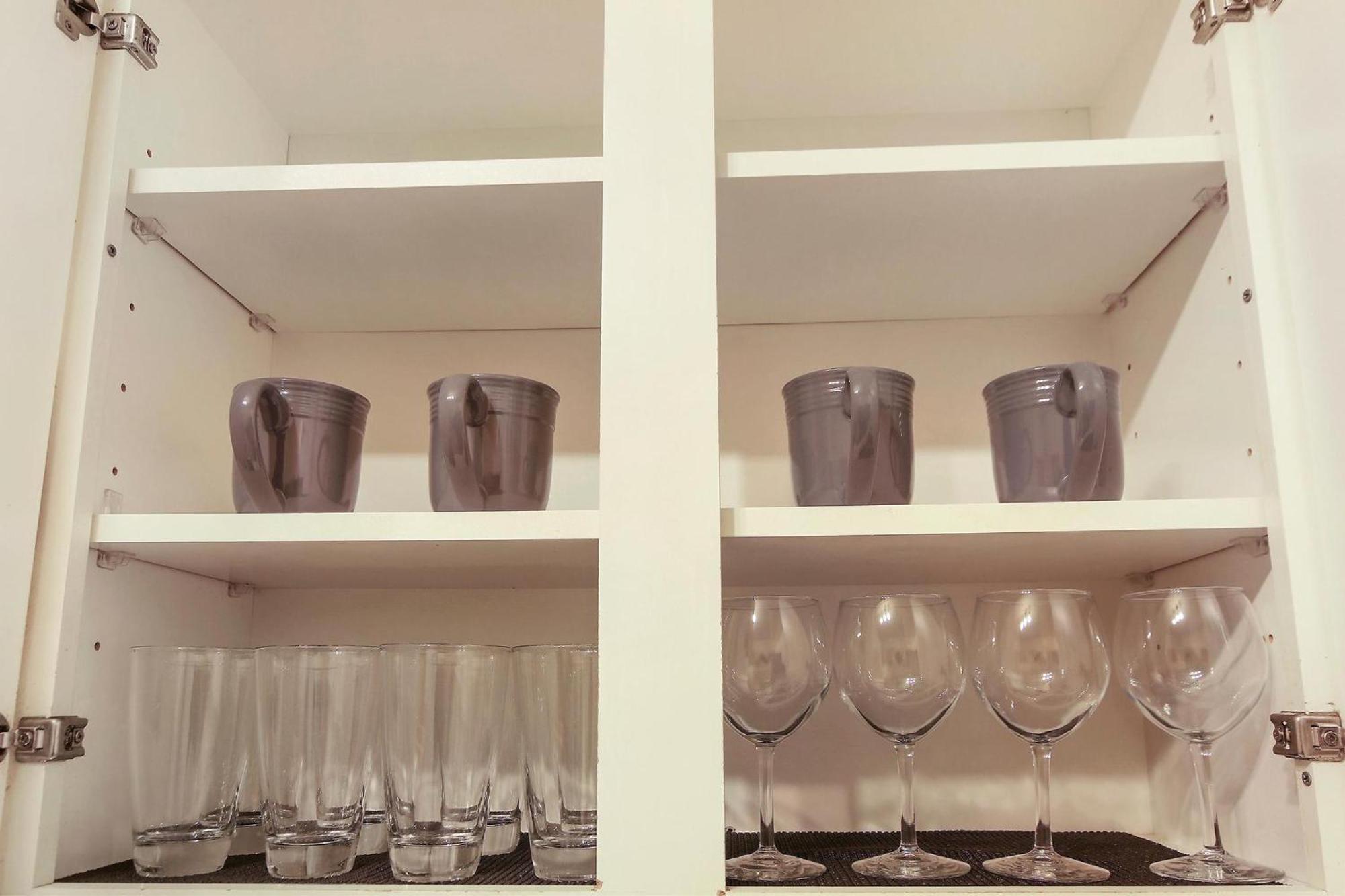 2 Bed Near Ohare - Free Garage Parking - Quiet Apartment *