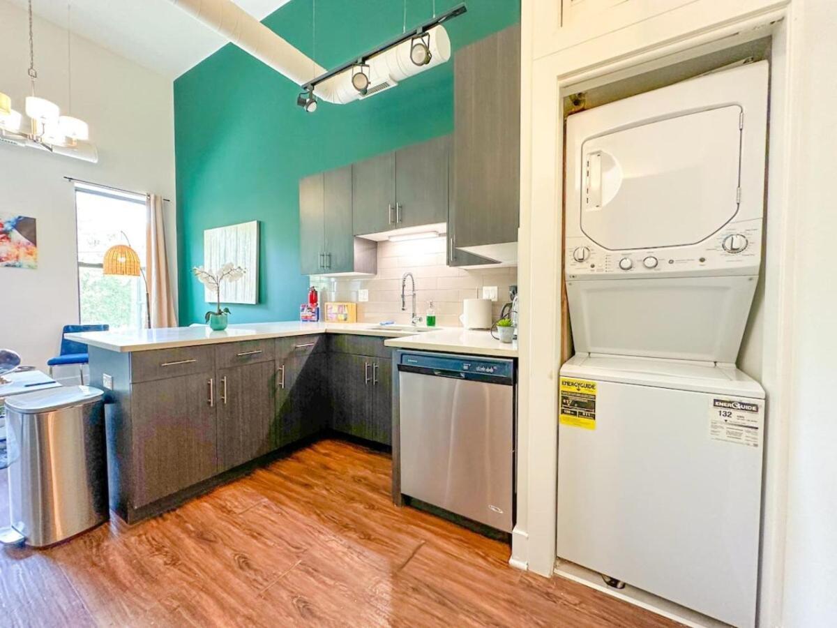 Friendly 3br Getaway Near Mccormick 2001 S State St - 2g * Chicago