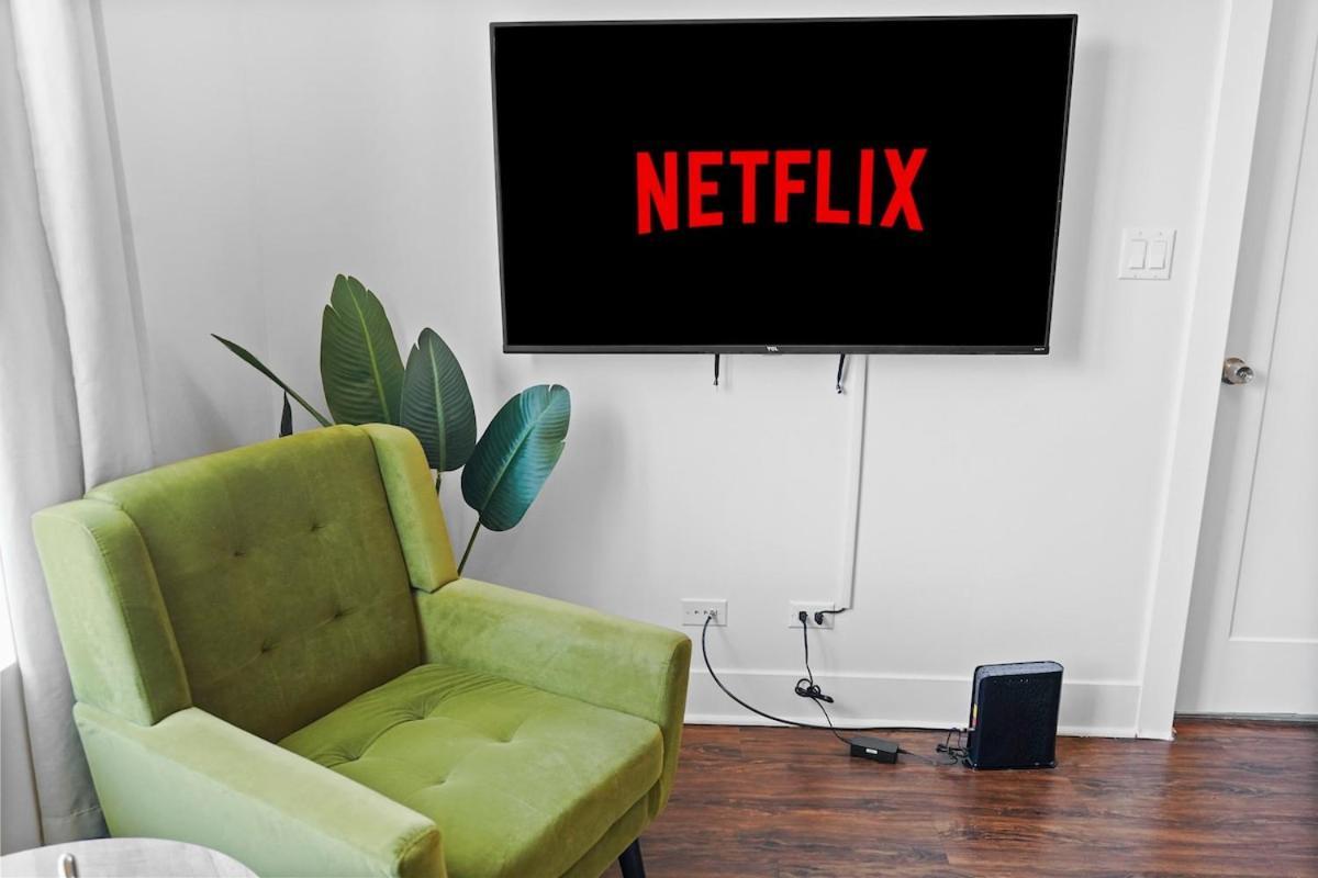 Apartment Business And Leisure 420-ok 3br Near Mccormick 2001 South State - 4d *