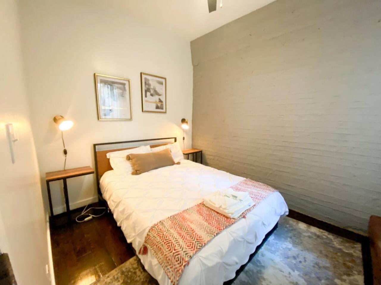 Mccormick 3br Huge Unit, Optional Parking With Ping-pong * Chicago