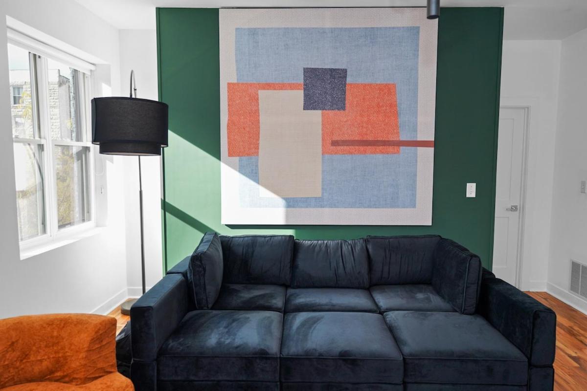 Apartment Pilsen 6br Getaway With Game Room, Gym & Paid Parking Near Soldier Field & Mccormick Place *