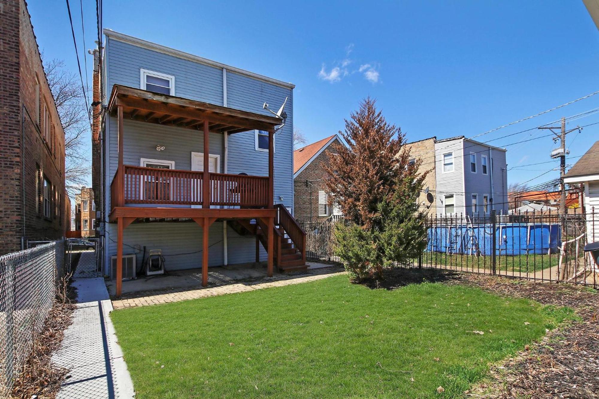 2 Bed Near Ohare - Free Garage Parking - Quiet *