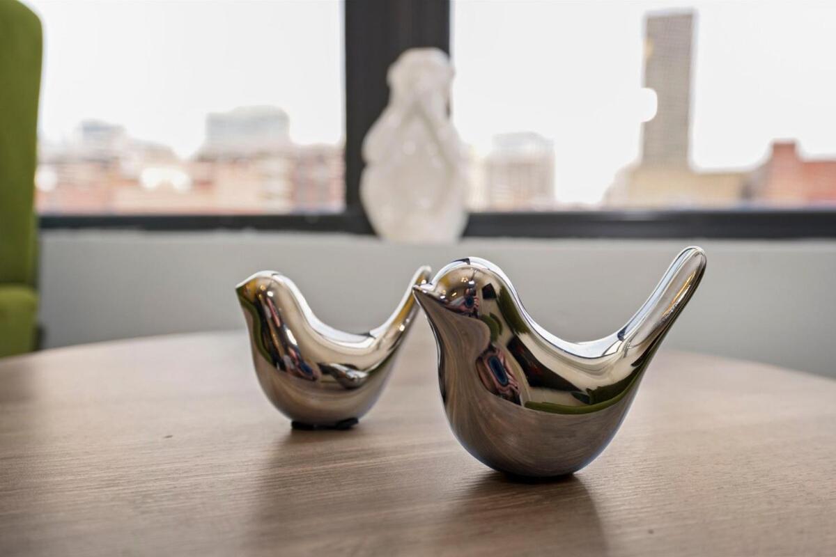 Business And Leisure 420-ok 3br Near Mccormick 2001 South State - 4d