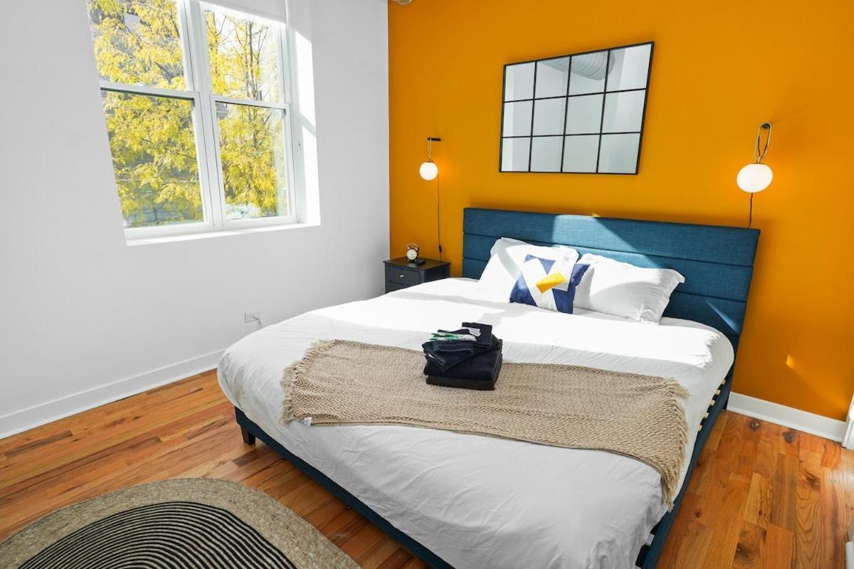 Pilsen 6br Getaway With Game Room, Gym & Paid Parking Near Soldier Field & Mccormick Place Apartment Chicago