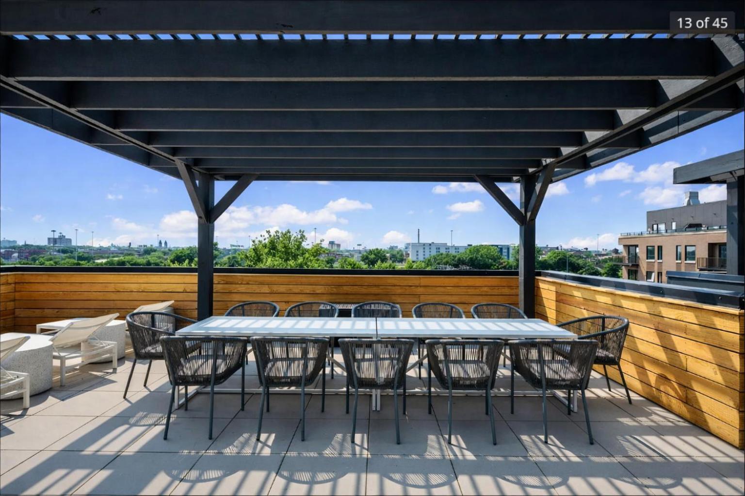 Spacious 4br Near Mccormick Place & Chinatown Apartment Chicago