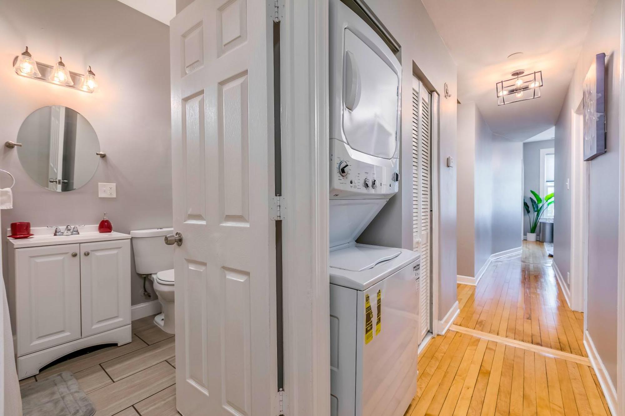 Apartment Logan Sq 4br - Free Parking - Near Nightlife & Dt *