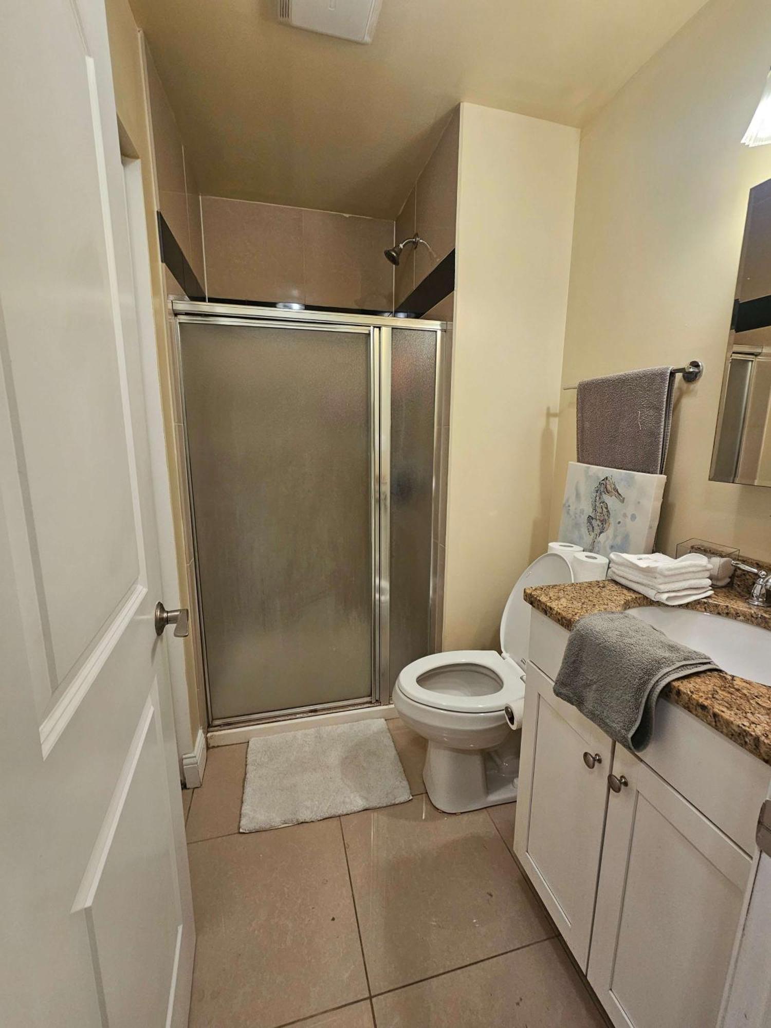 Apartment Gold Coast Downtown Sleeps 20