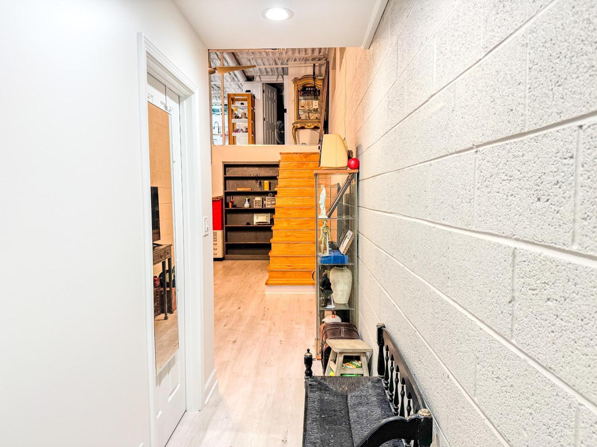 Comfort West Urban Loft House Apartment