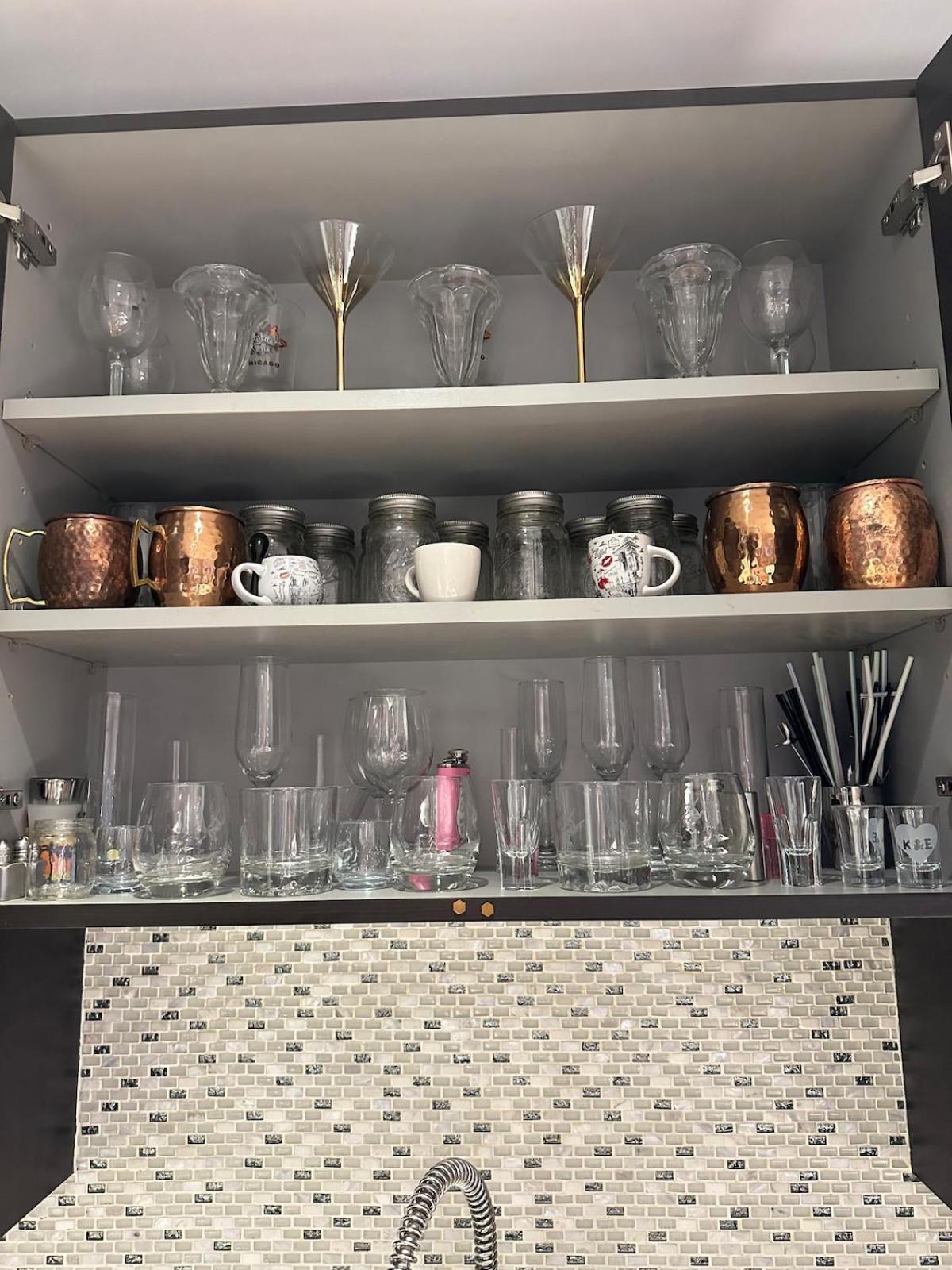 Apartment 2level Duplex With Jaccuzi-gem In 4bd&3ba