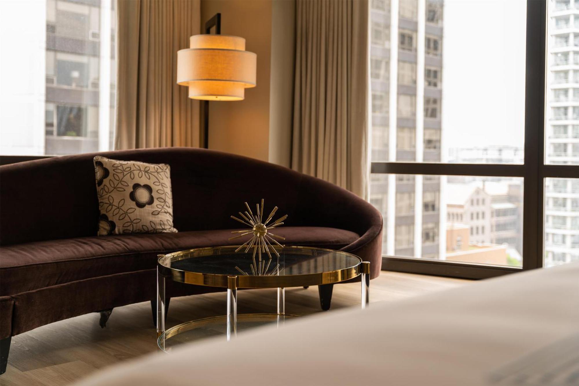 Thompson Chicago, By Hyatt Hotel