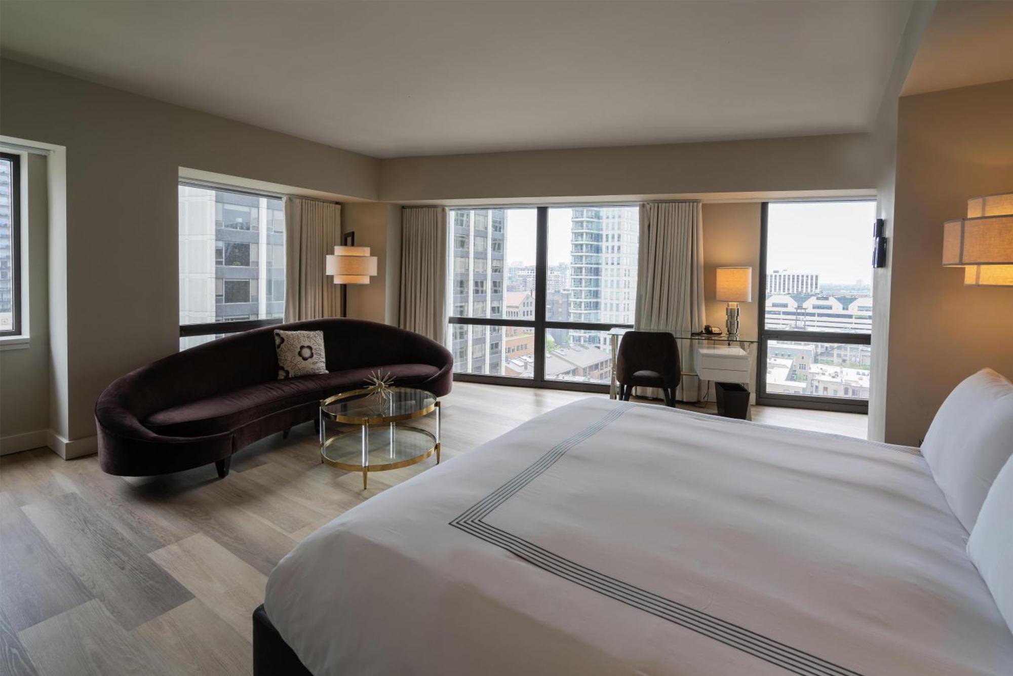 Thompson Chicago, By Hyatt 4* Chicago