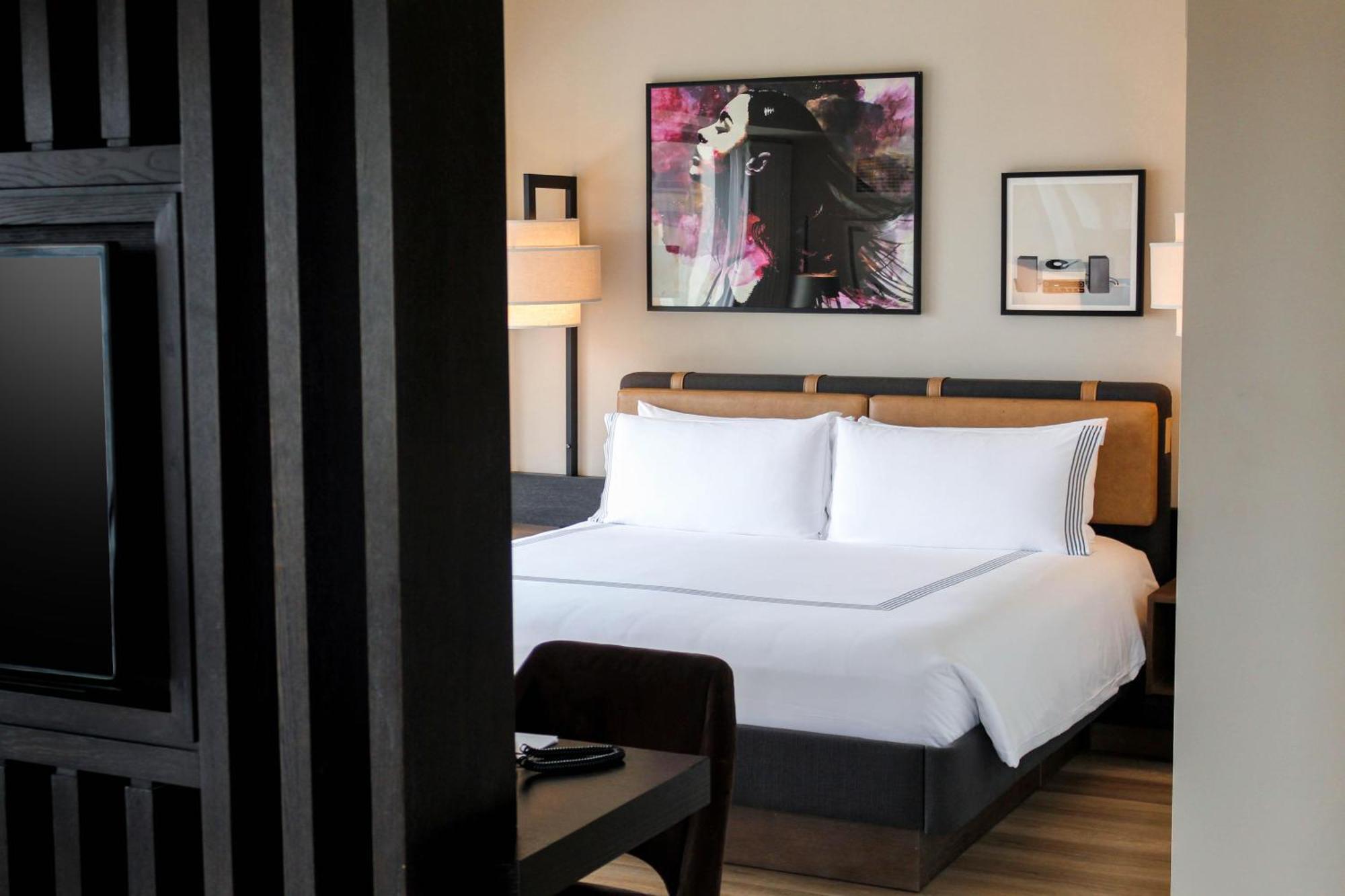 Thompson Chicago, By Hyatt 4*
