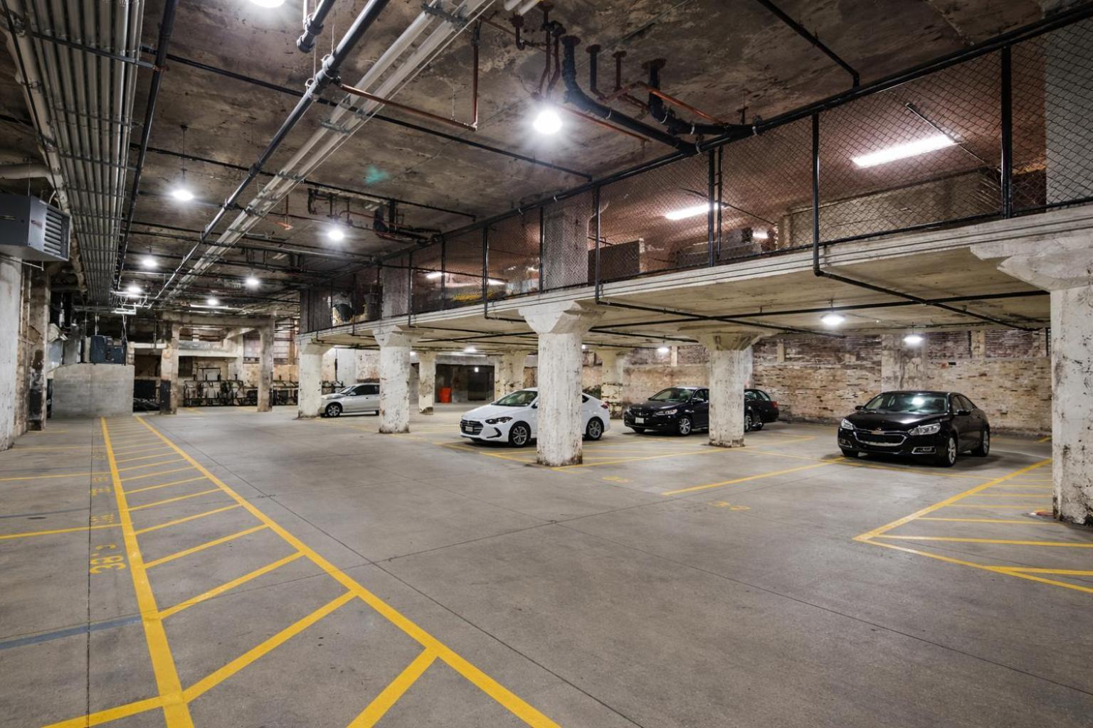 Mccormick Place Magnificent 2br With Optional Parking, Patio, Gym Access Near Grant Park, Museums, Soldier Field & Shore