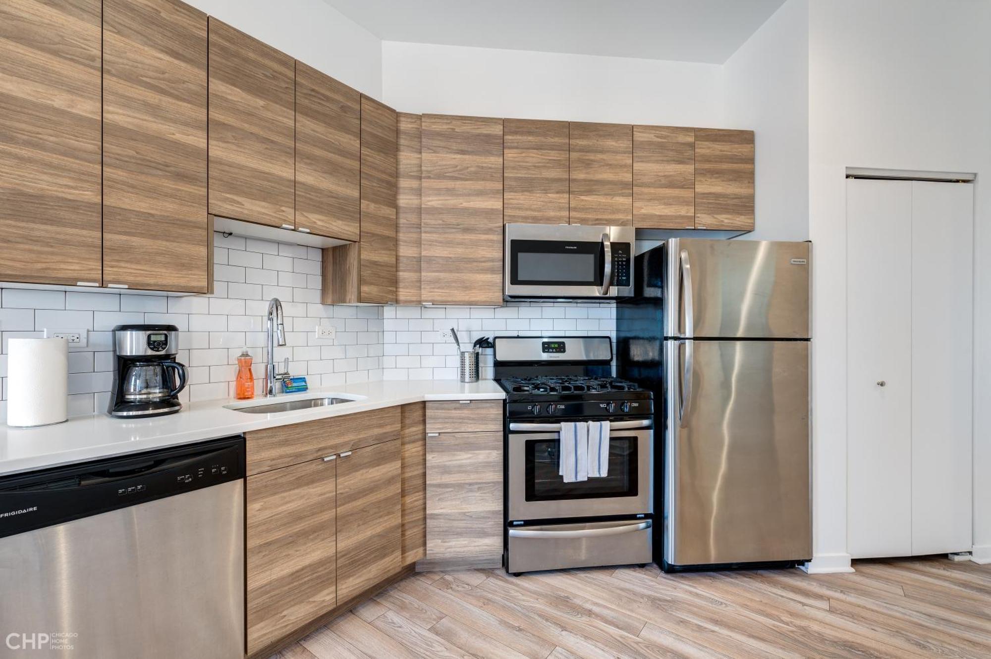 Studio Apartment With Queen Bed