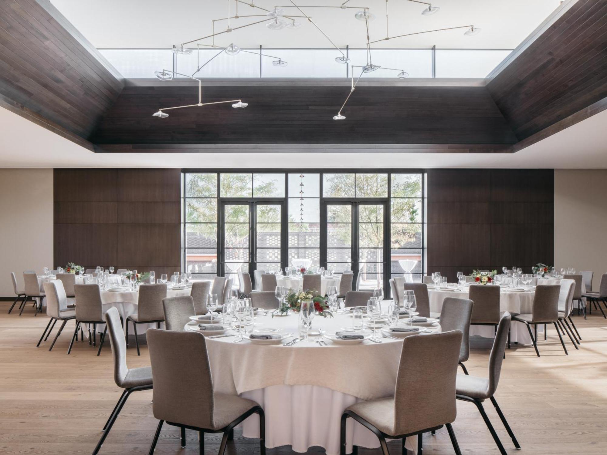 Hotel The Study At The Of Chicago