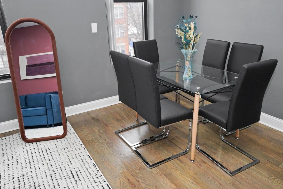 Stylish 2br Near United Center & Mrt Chicago