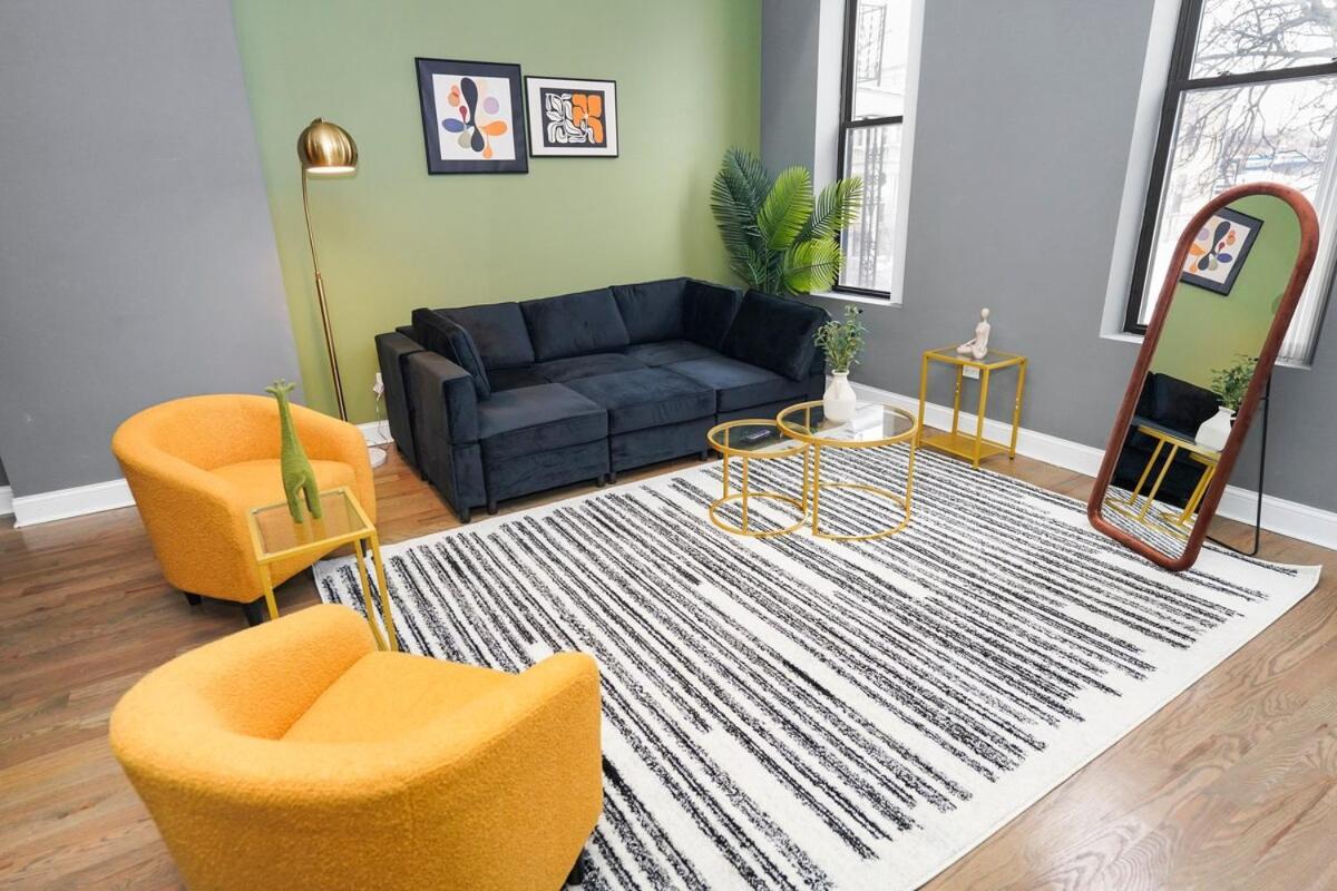 Modern 2br Retreat Near United Center