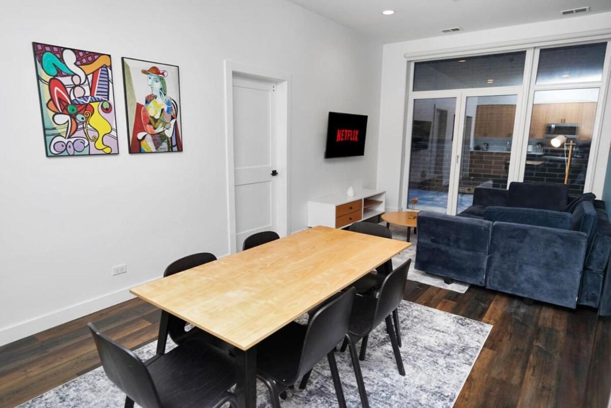 Modern 4br South Loop Near Mccormick Place And Soldier Field *