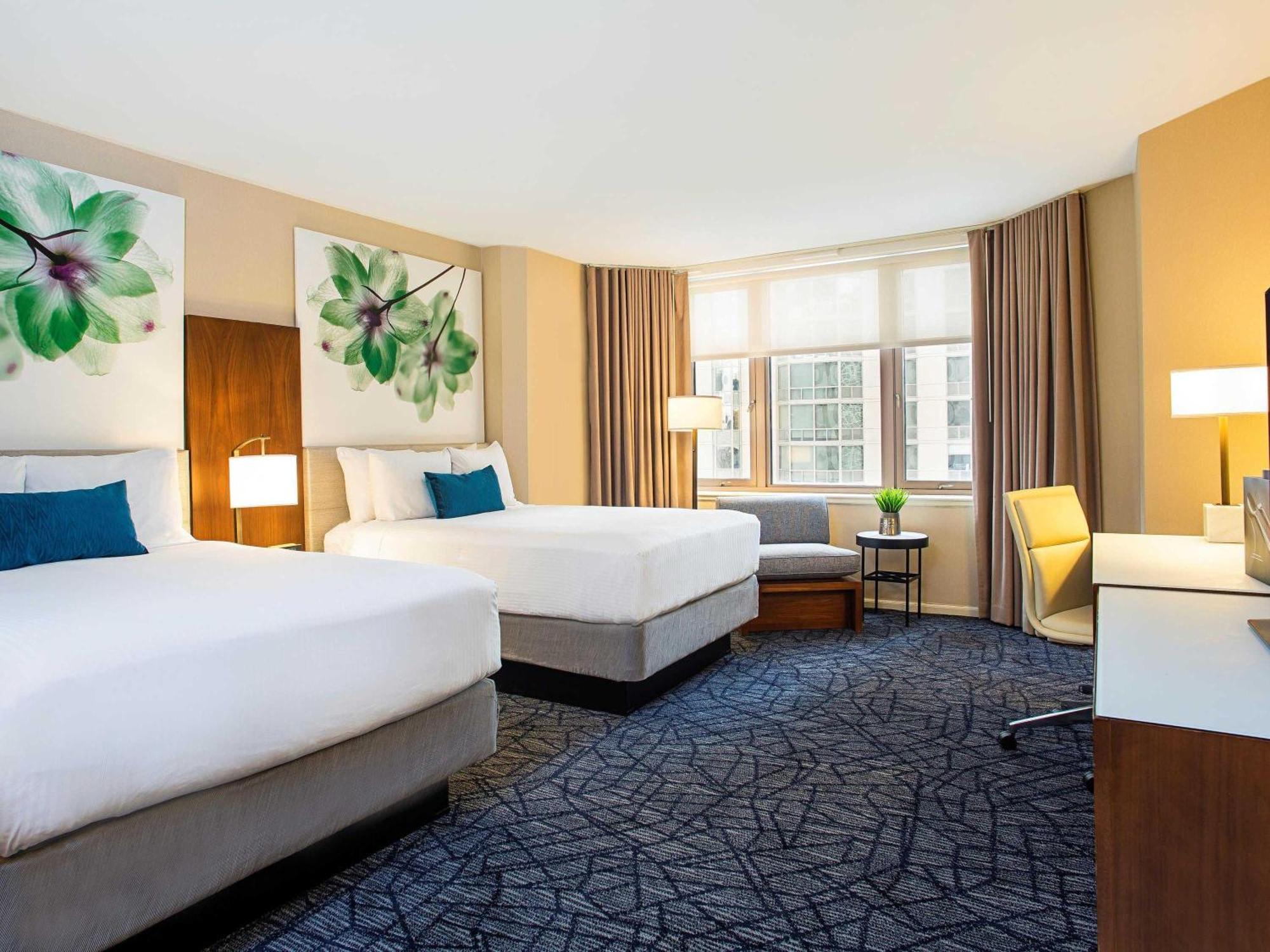 Fairmont Millennium Park Hotel 4*