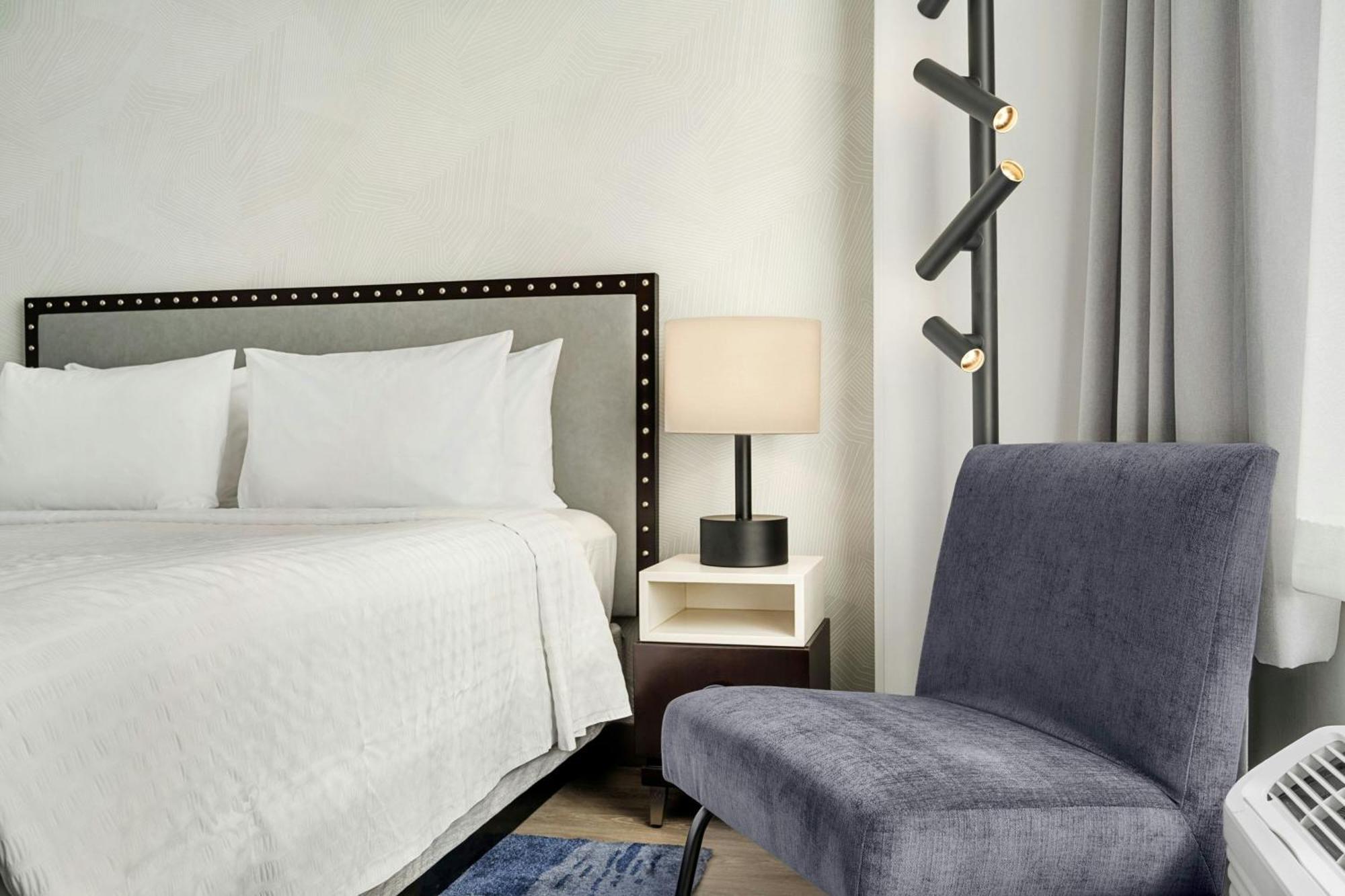 Fairfield And Downtown/ Magnificent Mile Hotel 3*