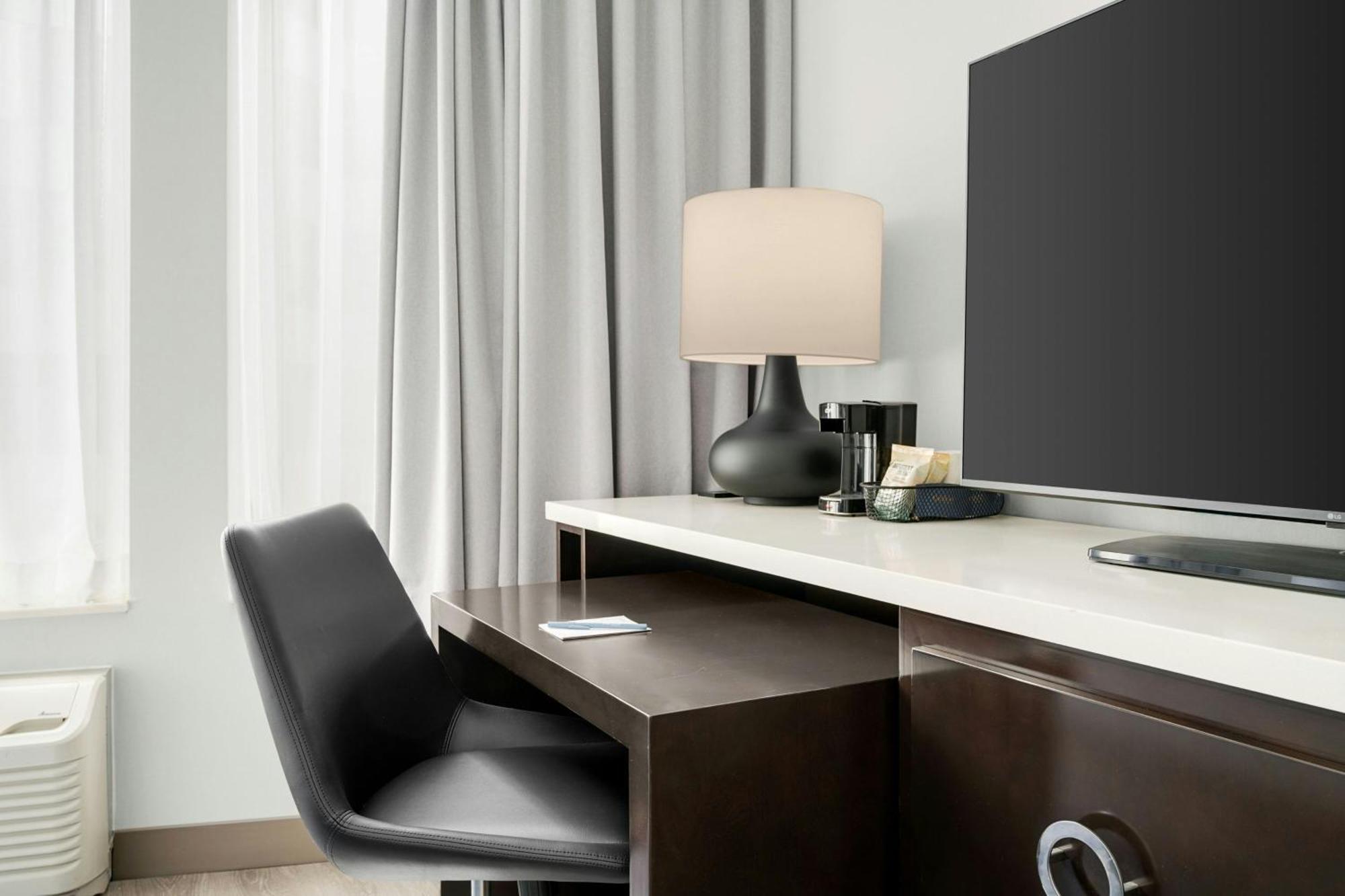 Fairfield And Downtown/ Magnificent Mile Hotel