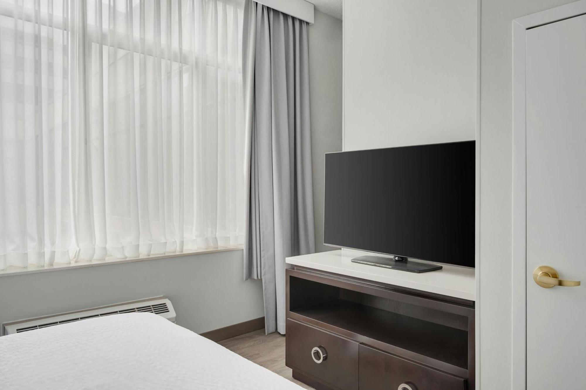 Hotel Fairfield And Downtown/ Magnificent Mile Chicago
