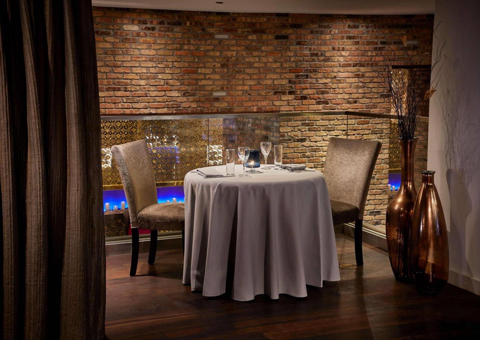 Radisson Blu Aqua Hotel, Hotel 4*