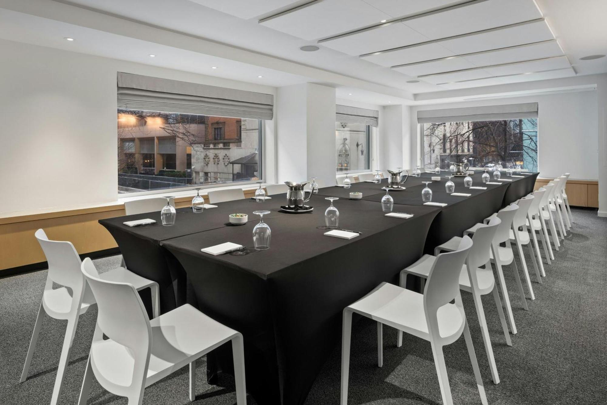 55 Downtown 4* Chicago