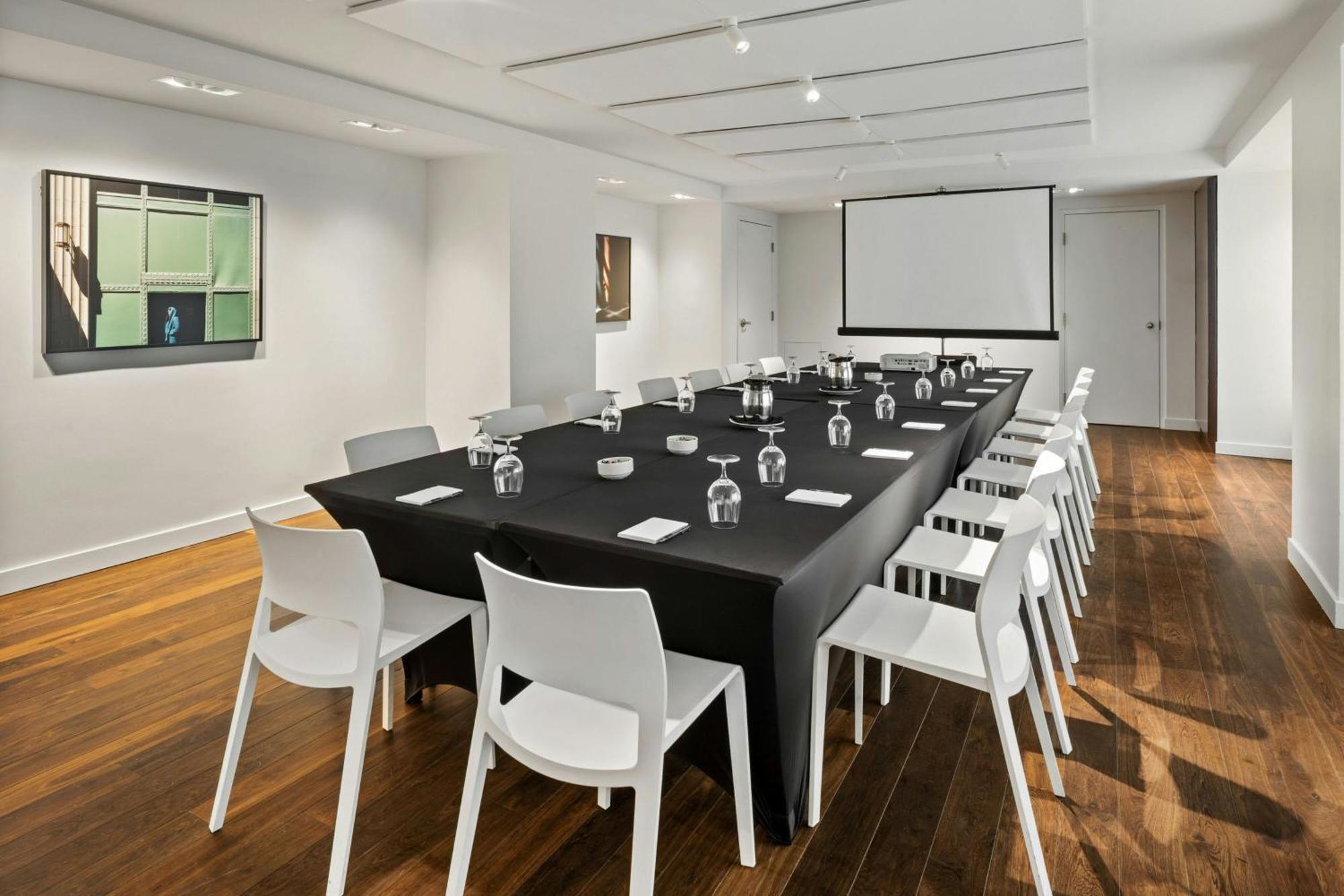 55 Downtown 4* Chicago