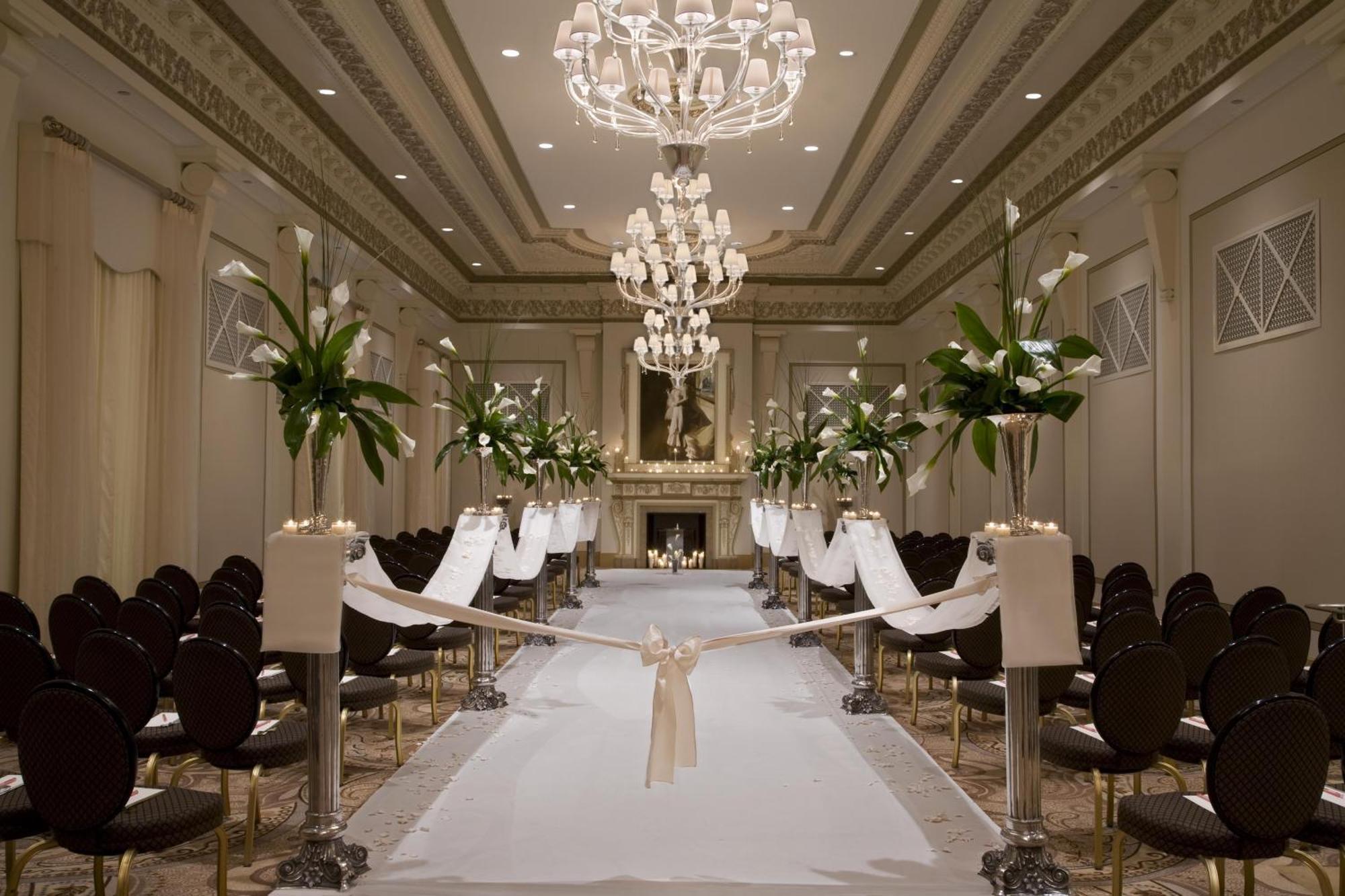 The Palmer House Hilton 4*
