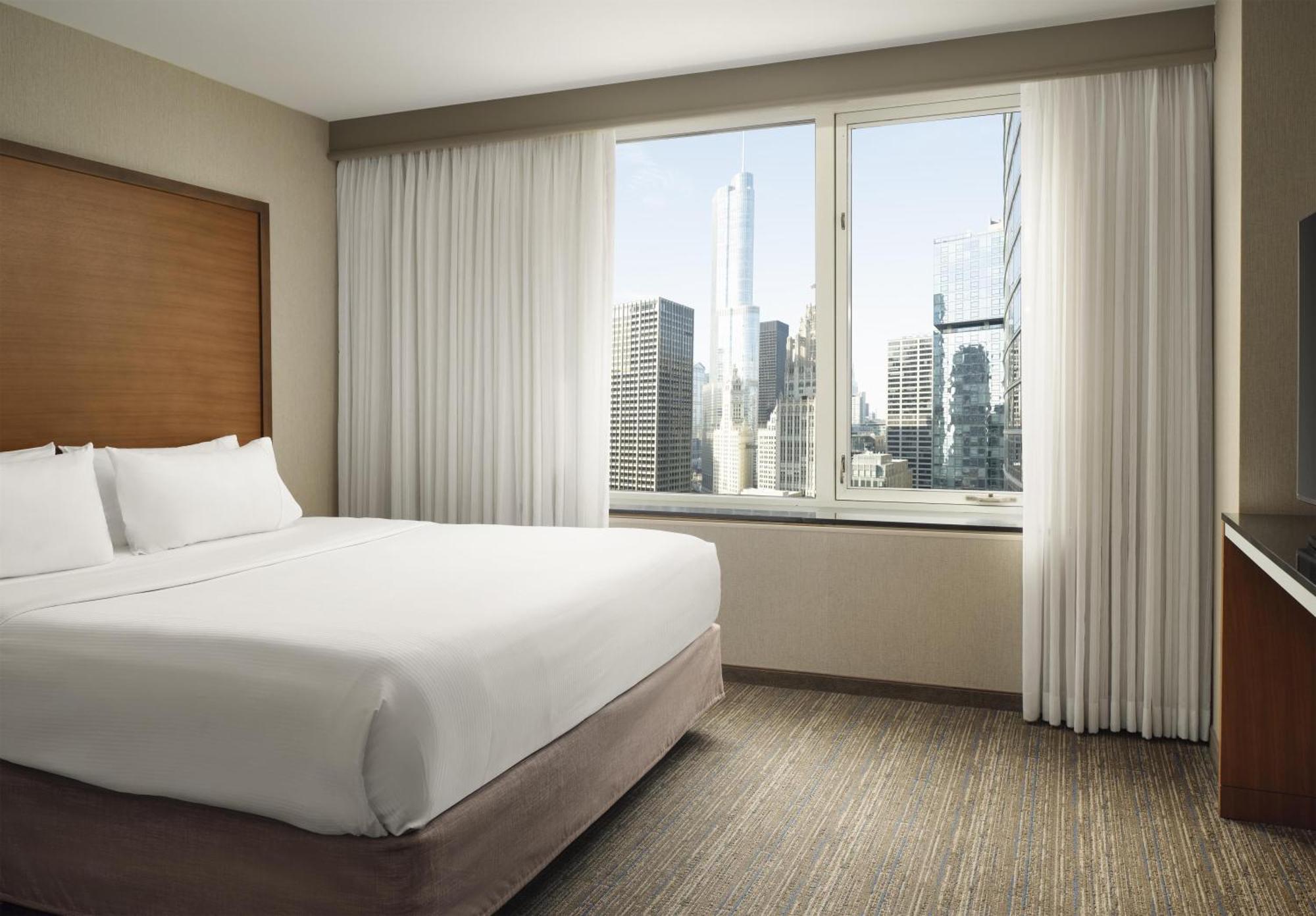 Embassy By Hilton Downtown Magnificent Mile Hotel Chicago