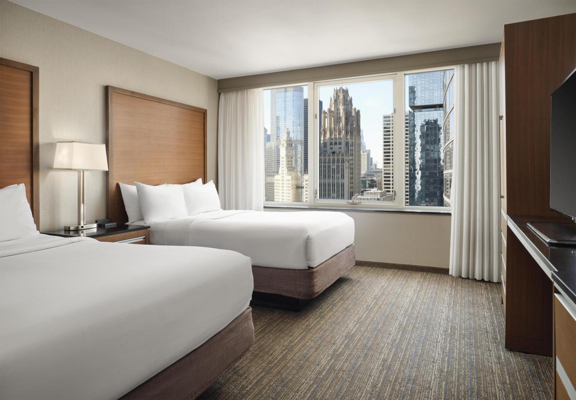 Embassy By Hilton Downtown Magnificent Mile Hotel 4*