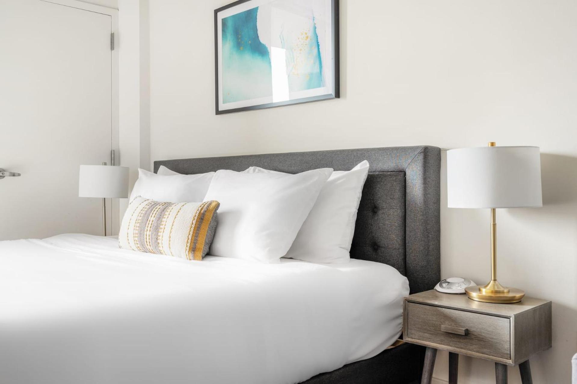 Kasa South Loop Aparthotel
