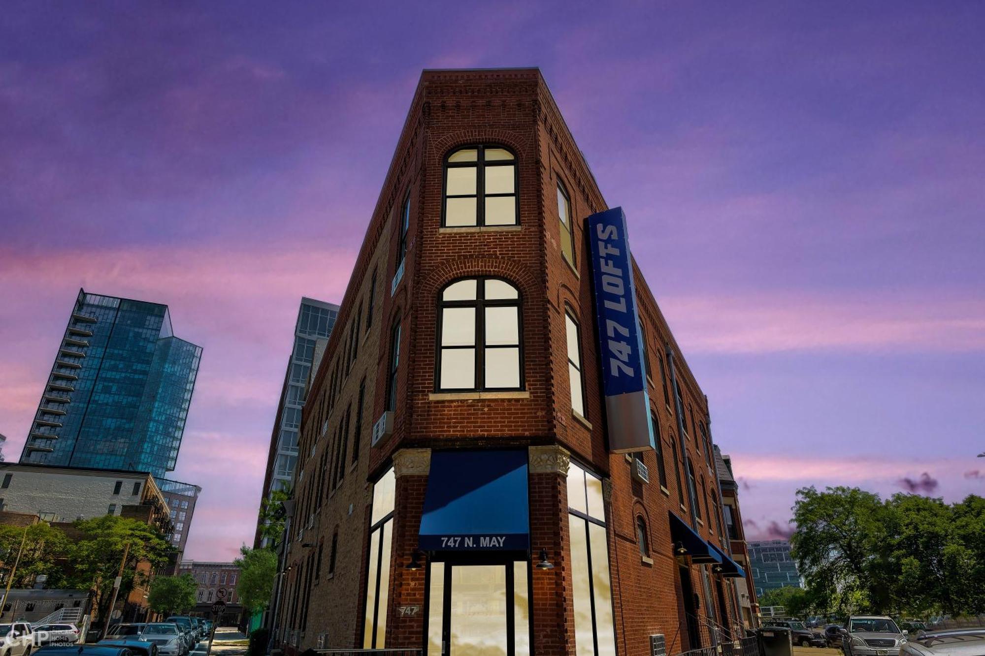 Hotel 747 Lofts By Redawning - River West, Second Floor