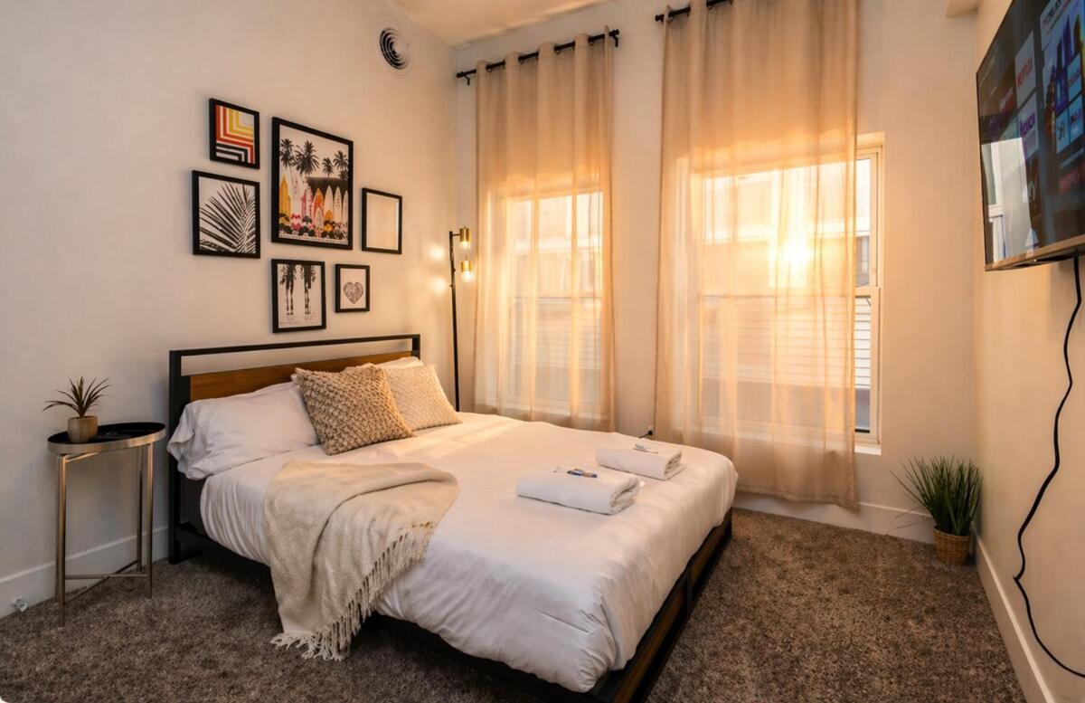 Spacious 3br 420 Friendly Near Mccormick Place, Lakefront And Soldier Field Apartment *
