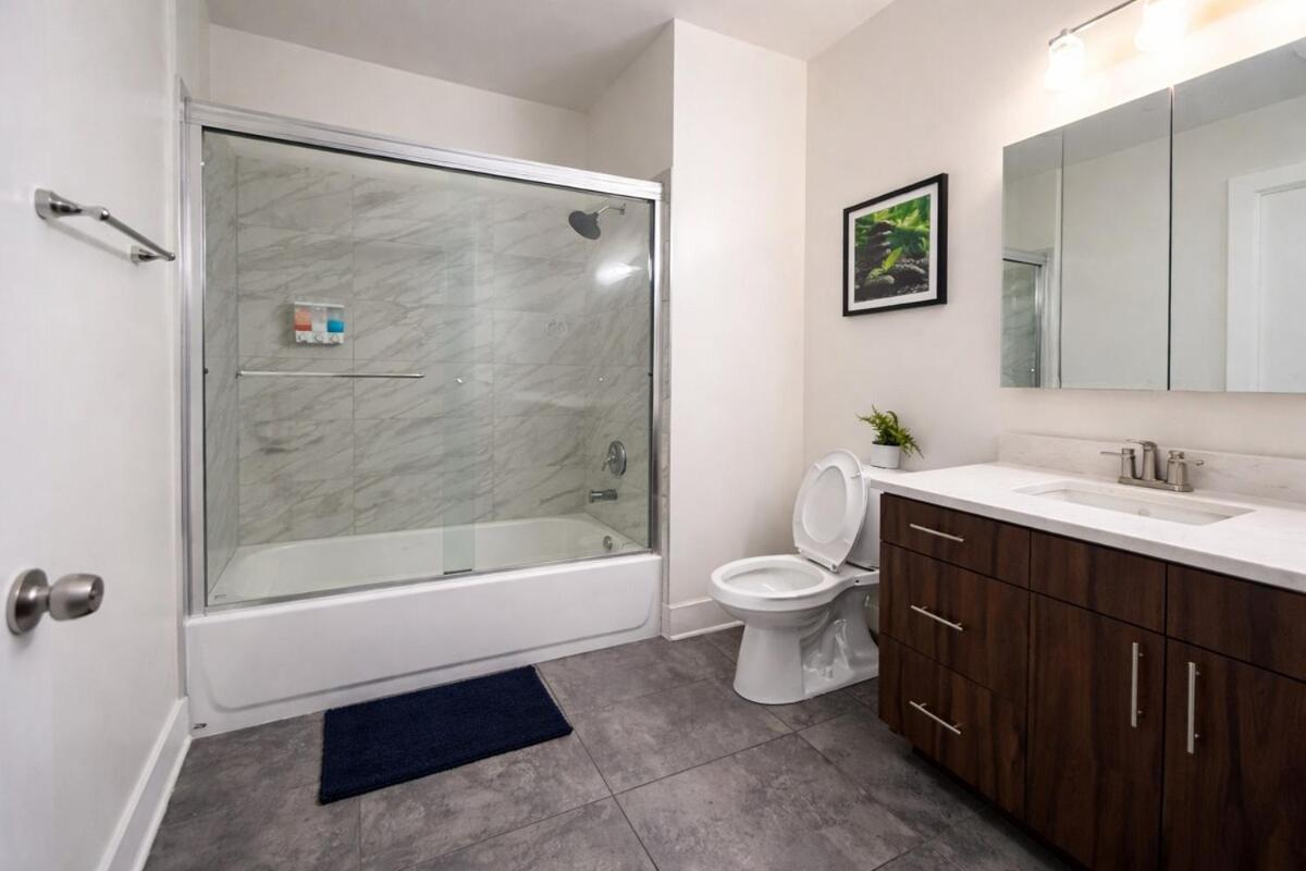 Luxury 2br With Optional Parking And Gym Access Near Mccormick Place And Soldier Field * Chicago