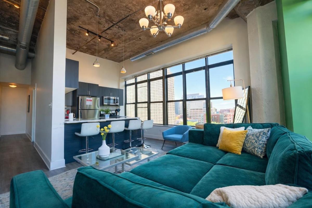 Apartment Luxury 2br With Optional Parking And Gym Access Near Mccormick Place And Soldier Field Chicago