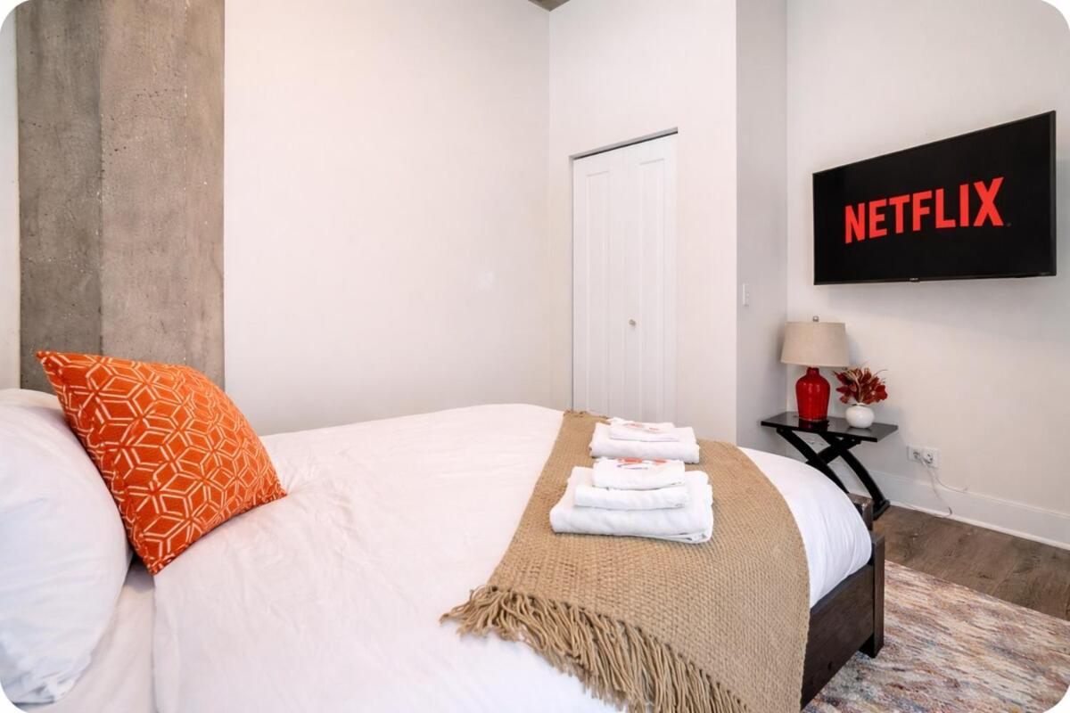 2br Perfect For Convention And Business Trips Near Mccormick Place, Arena, Soldier Field And Grant Park Apartment Chicago