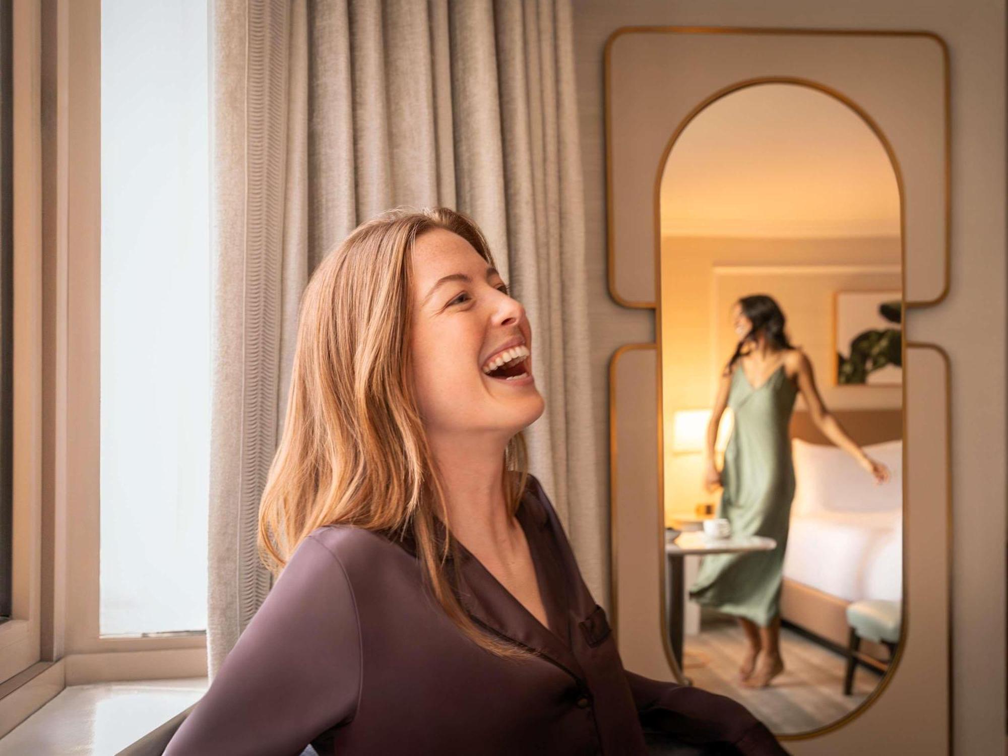 Fairmont Millennium Park 4*