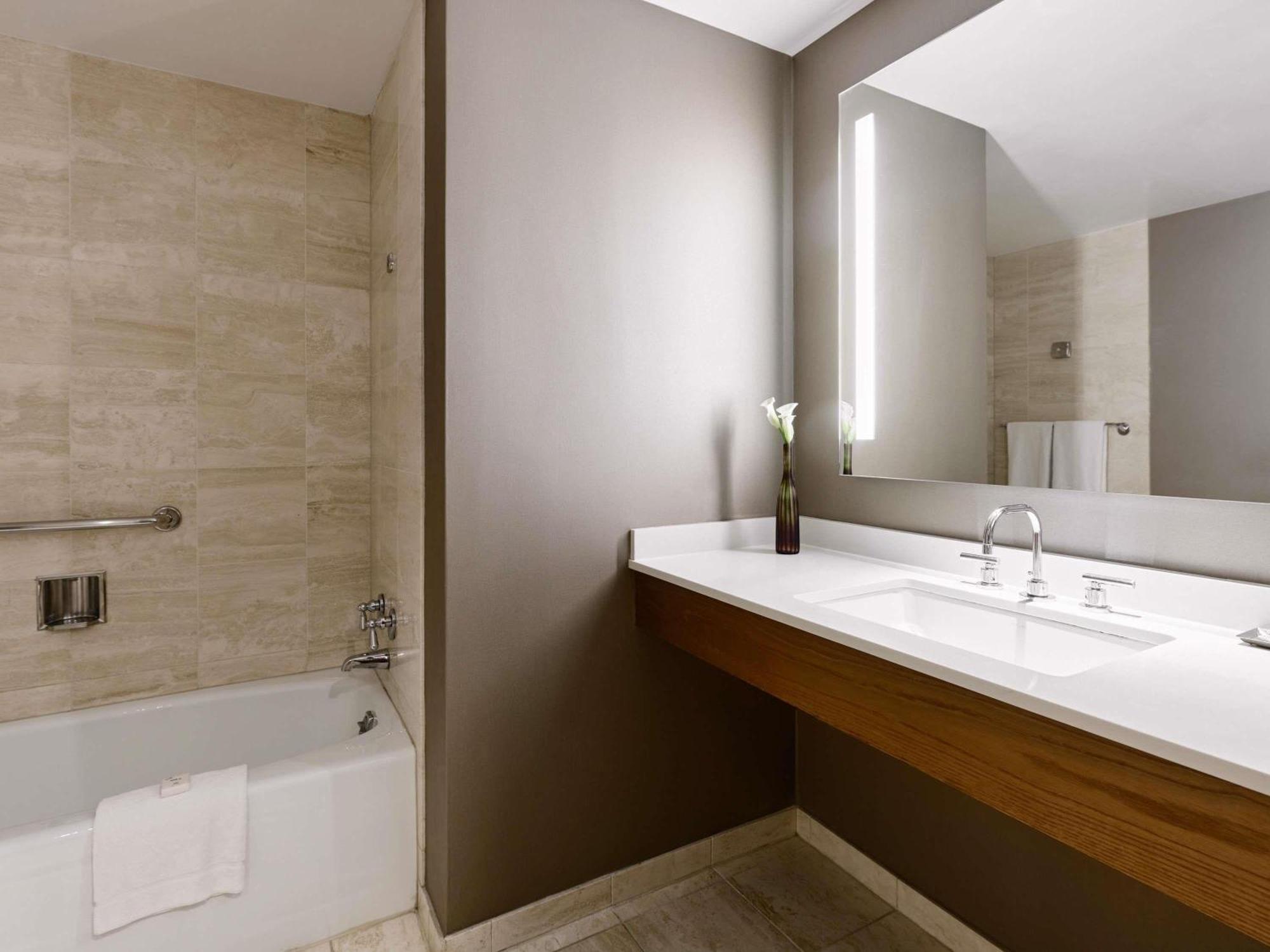 Fairmont Millennium Park Hotel Chicago